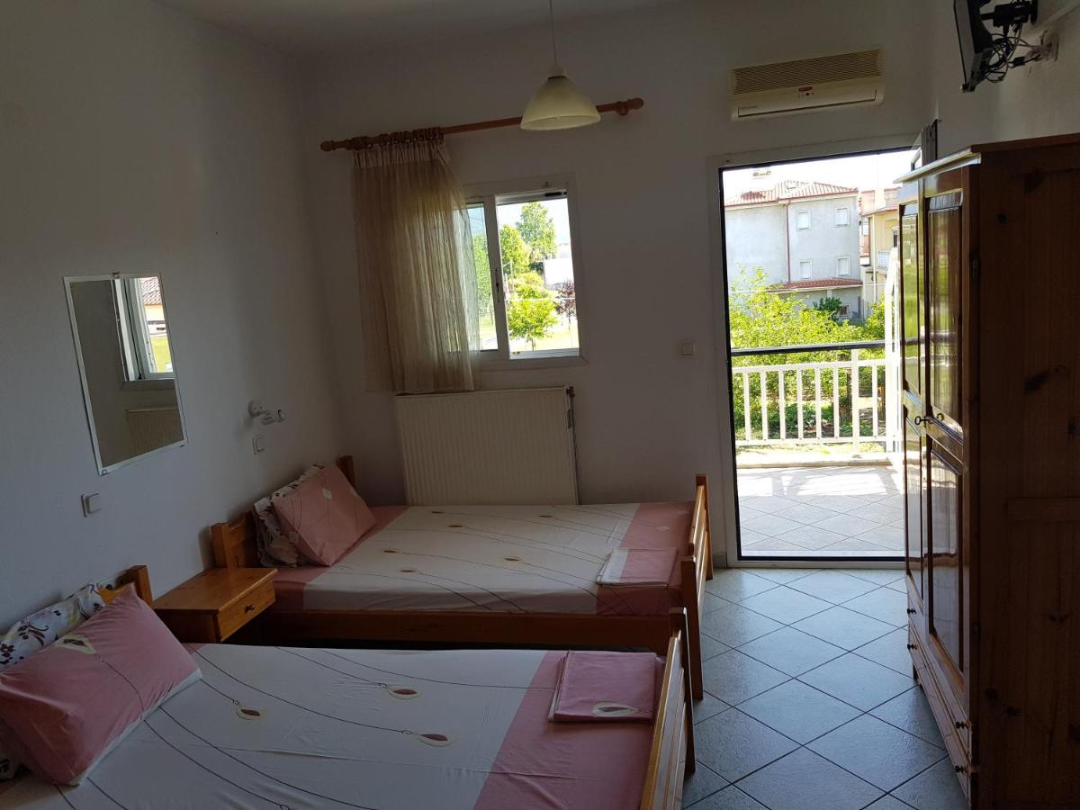 Villa Giannis 2 Nea Vrasna Exterior photo